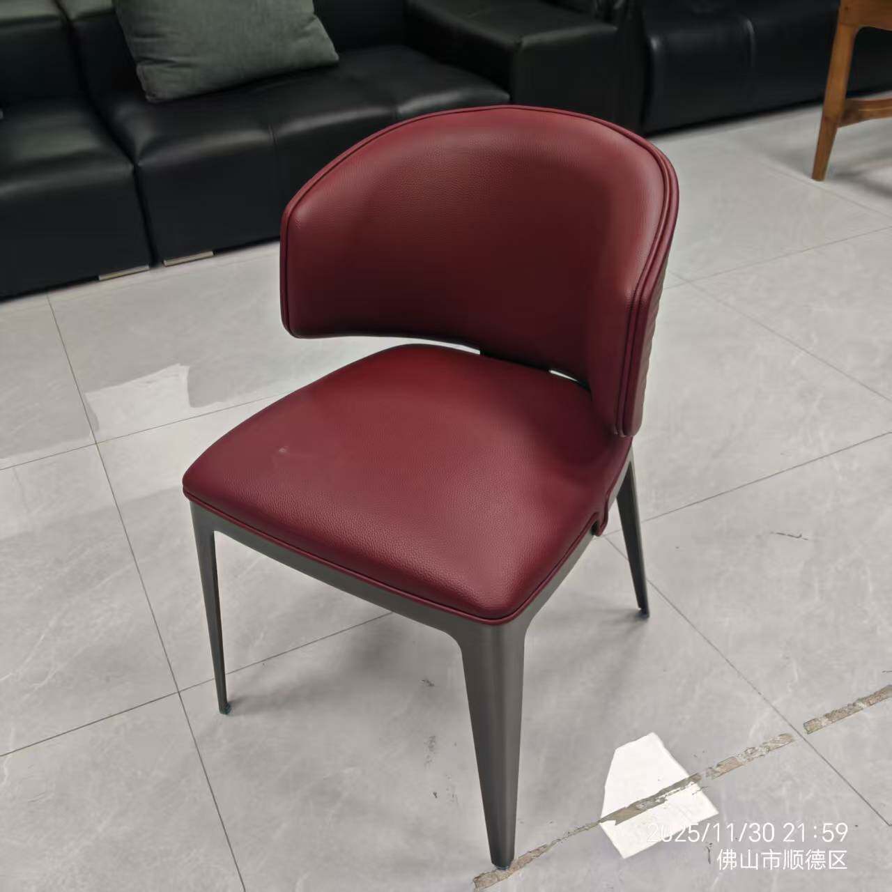 实心不锈钢轻奢餐椅家用意式波纹靠背椅舒适餐厅现代简约洽谈椅子