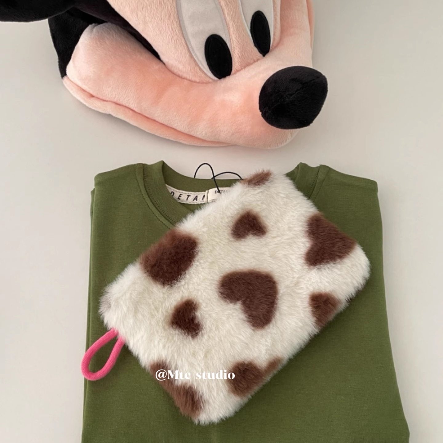 韩系ins小众设计可爱牛奶纹毛绒豹纹化妆包零钱包学生手拿包收纳,淘宝优惠券,粉丝福利购,淘宝优惠卷