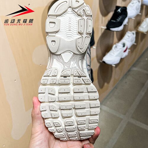 Nike耐克女子2026夏新款Air Max Moto2K反光装饰运动鞋HQ2056-108 - 图3