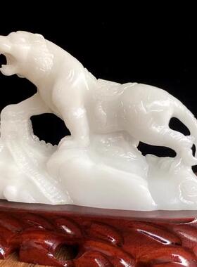 玉石老虎生肖虎上山虎玉老虎摆件