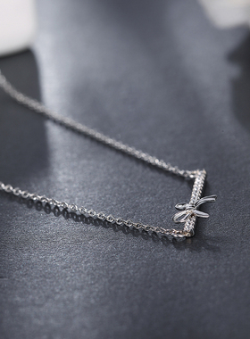 伊泰莲娜合金锆石甜酷女项链