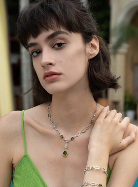 伊泰莲娜项链绿色吊坠