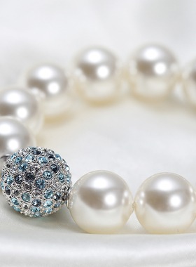 伊泰莲娜手链女轻奢通勤时尚简约520送女朋友礼物仿珍珠手串