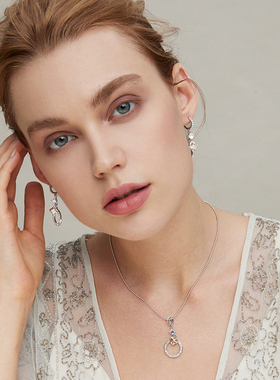 伊泰莲娜女士银色椭圆项链