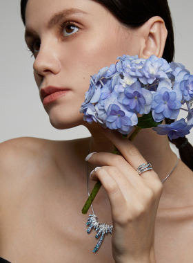 伊泰莲娜轻奢气质戒指女高级感宴会年会配饰精致食指戒珊瑚海系列