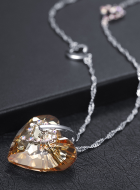 伊泰莲娜极简风心形吊坠毛衣链长款项链女百搭秋冬轻奢高级感长链