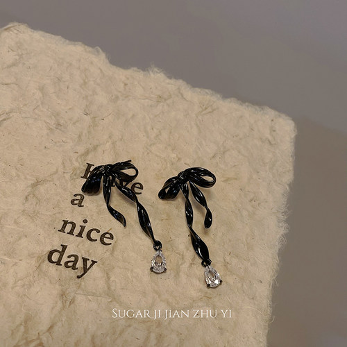 SUGAR 芭蕾风蝴蝶结耳钉新款2025爆款时尚耳饰个性甜酷气质耳环女 - 图3