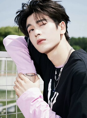 逐玉 张凌赫同款珍珠钛钢拼接项链套装夌形吊坠百搭新潮饰品周边