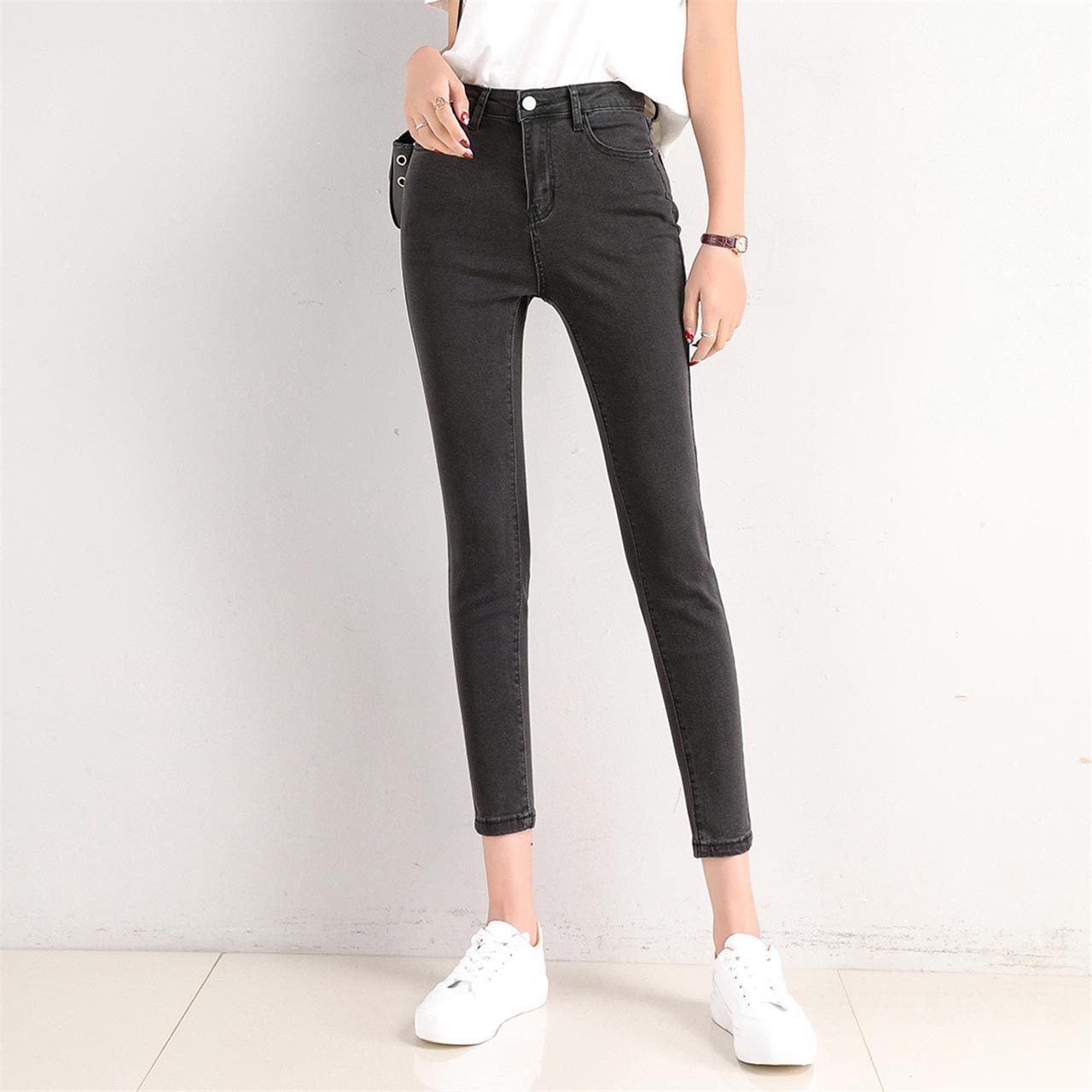  真维斯时尚牛仔裤