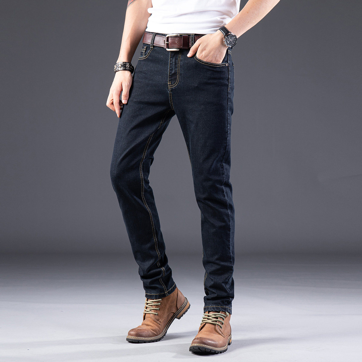  真维斯时尚牛仔裤