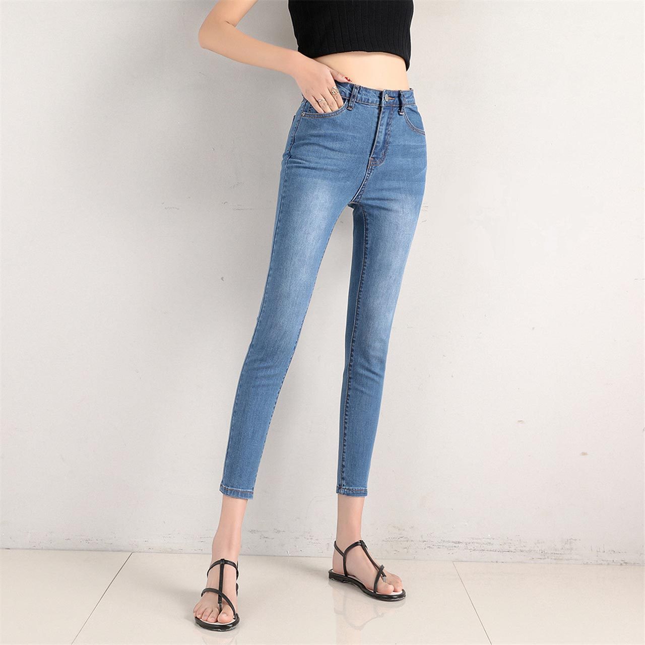  真维斯时尚牛仔裤