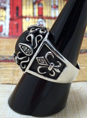 日本手工精雕镶钻黑宝石戒指