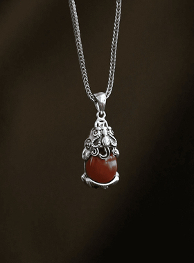 复古新中式南红玛瑙小貔貅吞金兽项链女做旧风龙骨链吊坠毛衣链