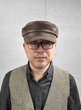 废土风真皮平顶帽男秋冬中老年牛皮报童帽港风民国复古海军帽潮
