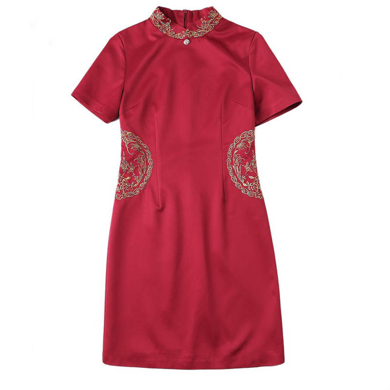 酒红色旗袍妈妈婚宴装2024新款高档高贵洋气婚礼宴会喜庆婆婆喜服