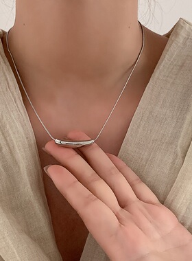 复古金属银色弯管小辣椒项链女轻奢高端众级设计感百搭个性锁骨颈
