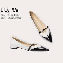Lily Wei White Splicing Fashion Single Shoes With Design Sense Little Code 313233 Career Commute Flat Bottom Shoes