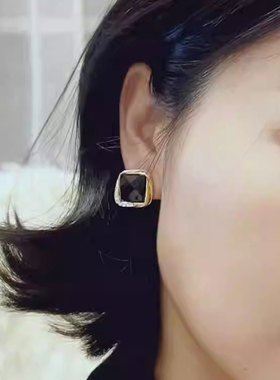 洋气高档黑色超闪水钻耳钉女网