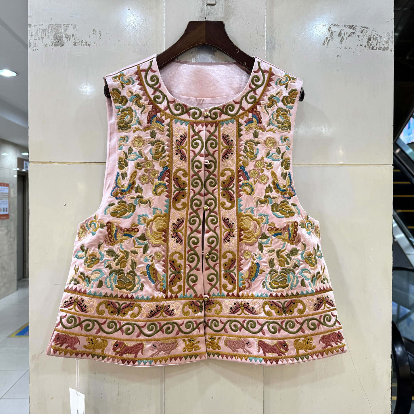 8186 欧洲站春装2026新款复古重工刺绣花国风洋气百搭马甲外套女,淘宝优惠券,粉丝福利购,淘宝优惠卷