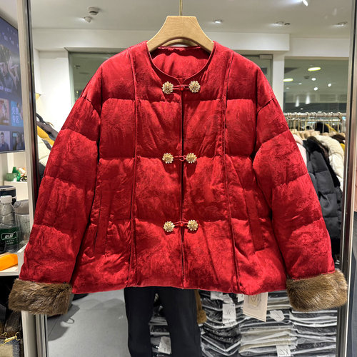 凡爱8623 双排花朵扣人丝提花水貂毛袖口国风轻奢圆领短羽绒服冬 - 图3