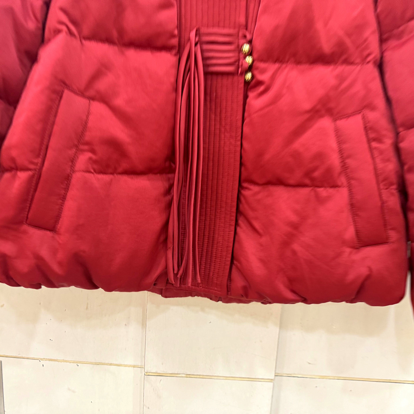 依米莎25D070 流苏盘扣V领时尚减龄新国风短装鹅绒羽绒服冬装正品,淘宝优惠券,粉丝福利购,淘宝优惠卷