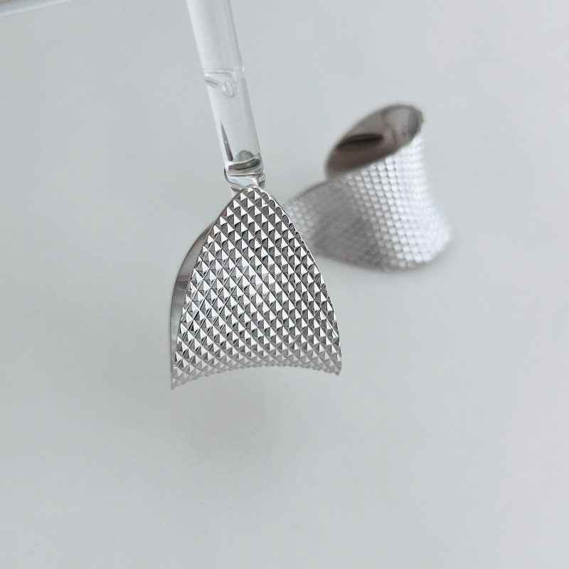 WZ&SILVER设计师款通体S925银镀铑金18K金浮光卷叶耳饰高级简约,淘宝优惠券,粉丝福利购,淘宝优惠卷