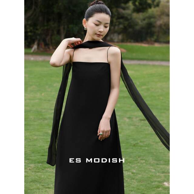 ES MODISH ສິ້ນ suspender ກາງ-ຍາວທີ່ມີຜ້າພັນຄໍຜ້າພັນຄໍ slimming A-line skirt temperament dress tube top dress OPS3300