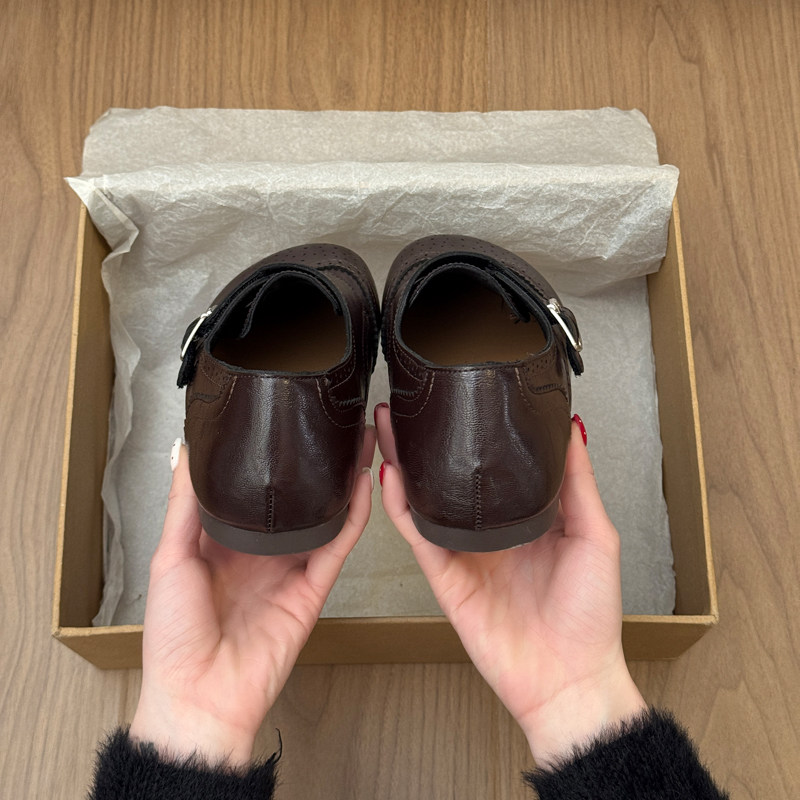 乐福鞋女款2026新款春季百搭英伦风小皮鞋平底雕花布洛克黑色单鞋,淘宝优惠券,粉丝福利购,淘宝优惠卷