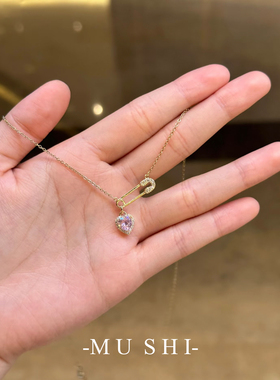 爱心别针项链女轻奢小众高级感