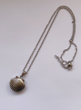 不锈钢爱心相盒项链可以放照片