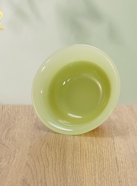 西藏佛前供水杯人工玉石