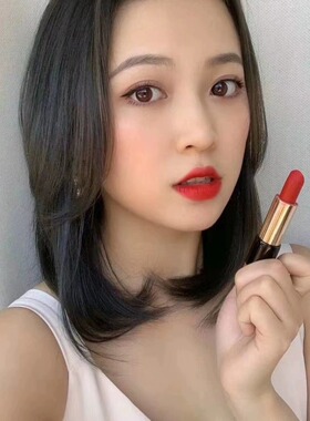 美颜秘笈盛世红口红非常好看