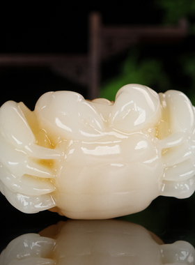 天然和田玉籽料螃蟹手把件