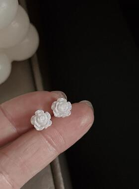 小众山茶花耳钉气质百搭