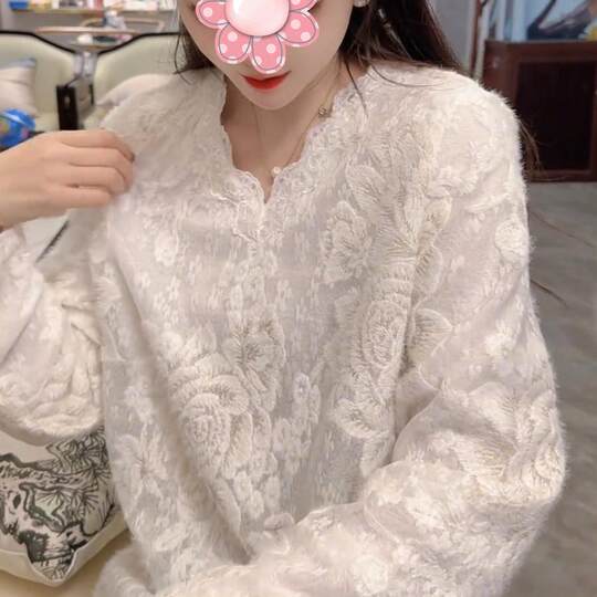 高级感重工提花刺绣蕾丝v领衬衫女冬法式气质漂亮温柔打底衫上衣