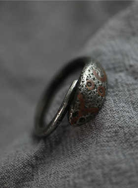 西藏特色手工寒铁雕蛇形戒指藏式民族风嵌铜戒圈戒环天铁蛇戒食指