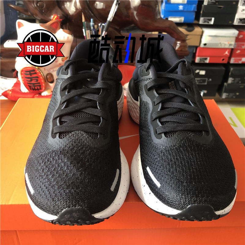 NIKE ZoomX Invincible Run FK 男子黑金跑步鞋 CT2228-004 - 图0