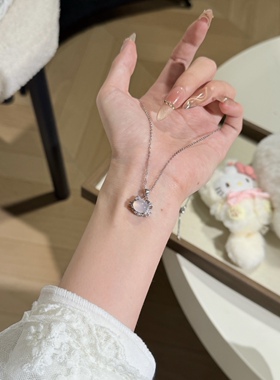 可爱小猫咪玉髓项链女轻奢设计小猫心绪甜美送女生生日礼物合集