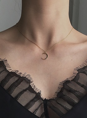 2021新款小众设计月亮项链女潮锁骨链短款网红简约气质冷淡风