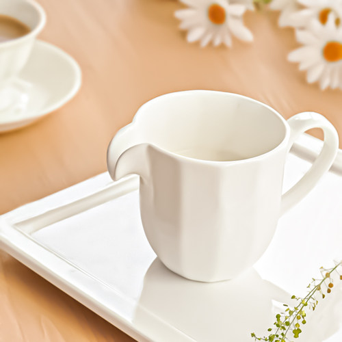 纯白骨瓷奶罐陶瓷咖啡具欧式大容量奶缸汁斗分酒器拉花奶盅倒奶壶 - 图3