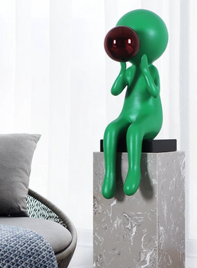 玻璃钢抽象卡通人物雕塑样板房