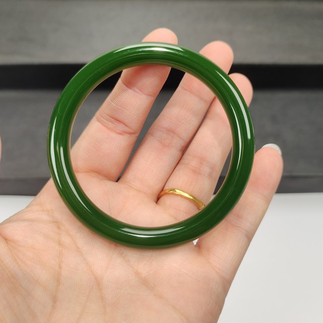 Imitation of Hotan Jasper Spinach Green Round Bar Bracelet Anti-fall