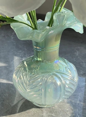 中古芬顿花边绿渐变白色手工花瓶