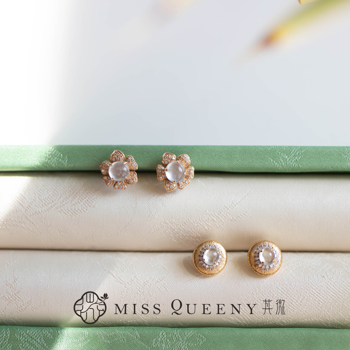 【孤品】MissQueeny其微|18k金高冰翡翠蛋面耳钉缅A花朵椭圆精致 - 图2