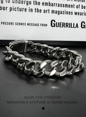 复古风海贼王骷髅个性朋克手链男士钛钢小众欧美高级感潮款手饰品