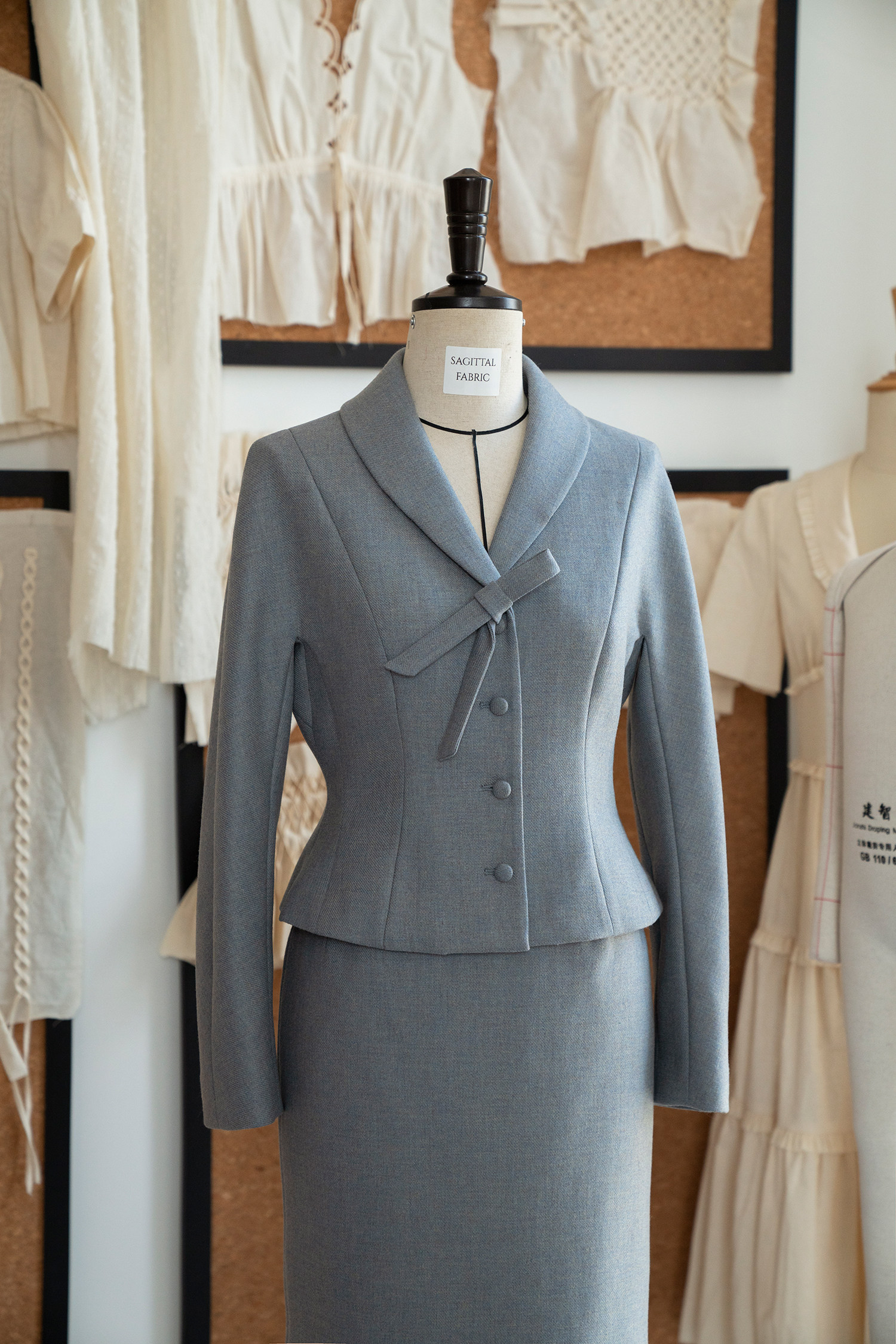 2025新款时尚套装女高级感气质通勤高端西装毛呢外套半身裙两件套,淘宝优惠券,粉丝福利购,淘宝优惠卷