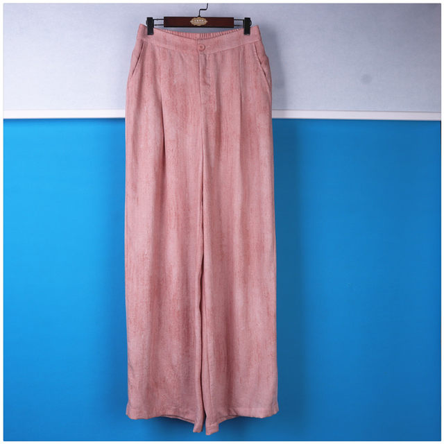 30 ປີຂອງຍີ່ຫໍ້ສູງທີ່ສຸດ euphemistic ແລະ pants ປົກກະຕິເປັນເອກະລັກ