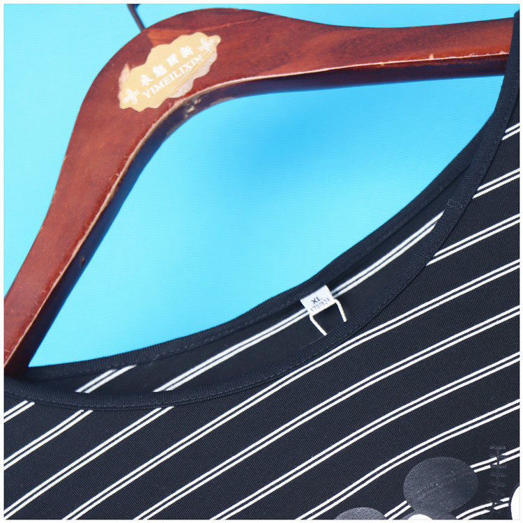 丽新折扣女装 H海 系列2021春新款条纹休闲卡通女宽松女连衣裙