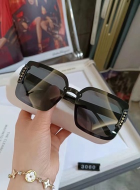 气质百搭十字花偏光大框女款时尚太阳眼镜3060