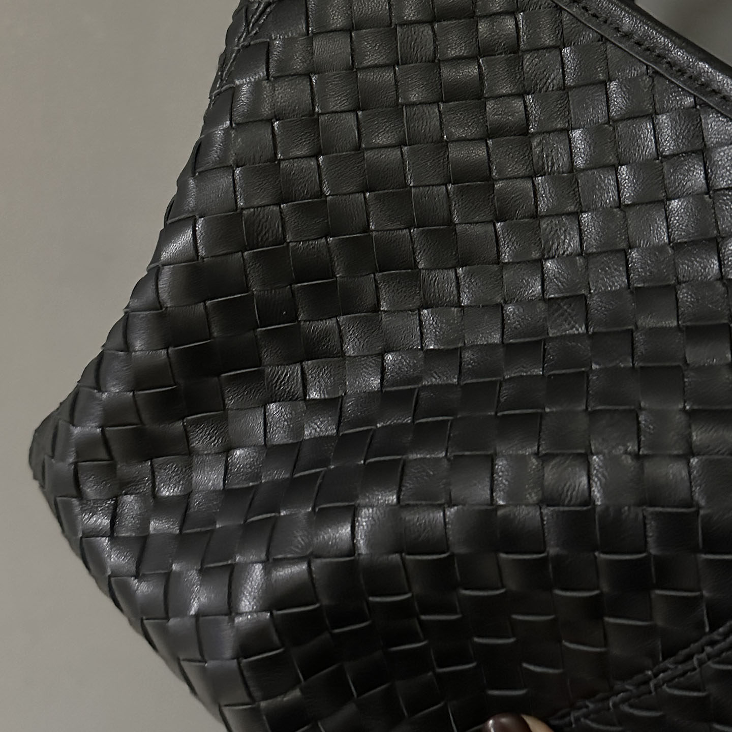 BV手工编织包头层羊皮大容量水桶包真皮轻奢通勤格子包单肩斜挎包,淘宝优惠券,粉丝福利购,淘宝优惠卷